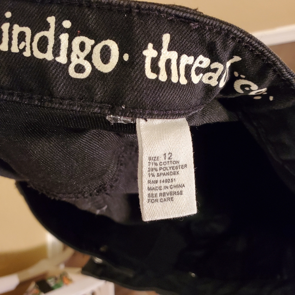 Indigo Thread Co. Factory Distressed Jeans - Picture 4 of 6